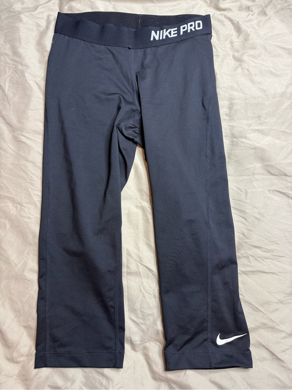 Nike Pro Black Crop Leggings Women's Medium